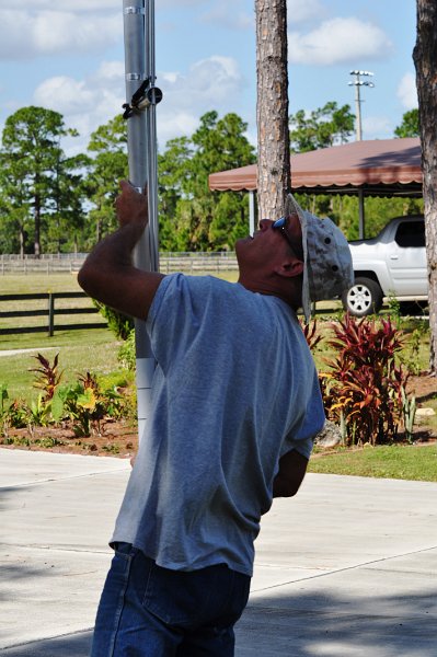 Bob-K4NBC Checking Weight of New Antenna.jpg